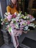 Композиция в шляпной Спеши любить